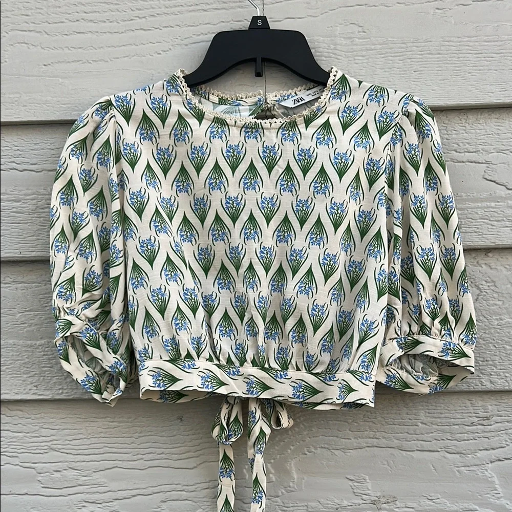 Zara Sophia Puff Sleeve Crop Open Back Blouse Large NWT